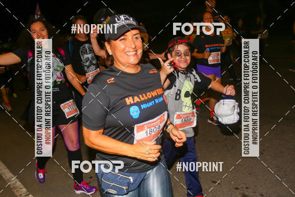 Buy your photos of the eventHalloween Run on Fotop