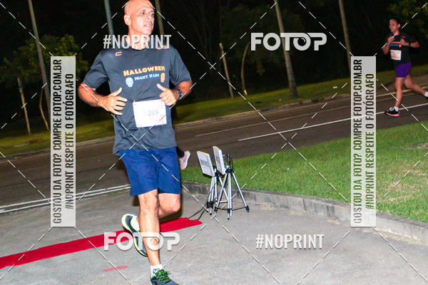 Buy your photos of the eventHalloween Run on Fotop