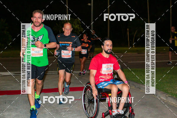 Buy your photos of the eventHalloween Run on Fotop