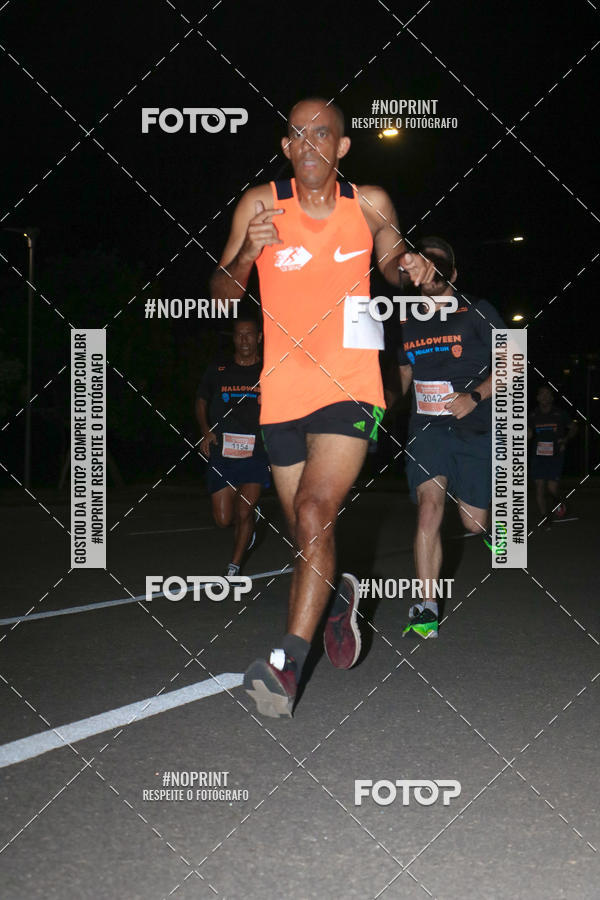 Buy your photos of the eventHalloween Run on Fotop