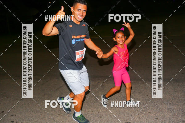 Buy your photos of the eventHalloween Run on Fotop