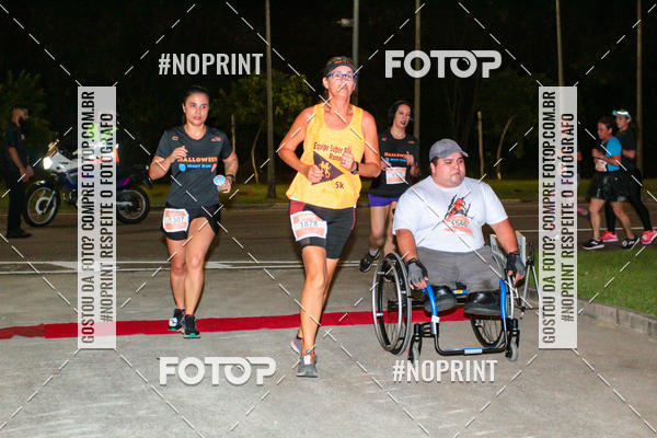 Buy your photos of the eventHalloween Run on Fotop