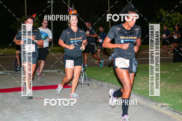 Buy your photos of the eventHalloween Run on Fotop