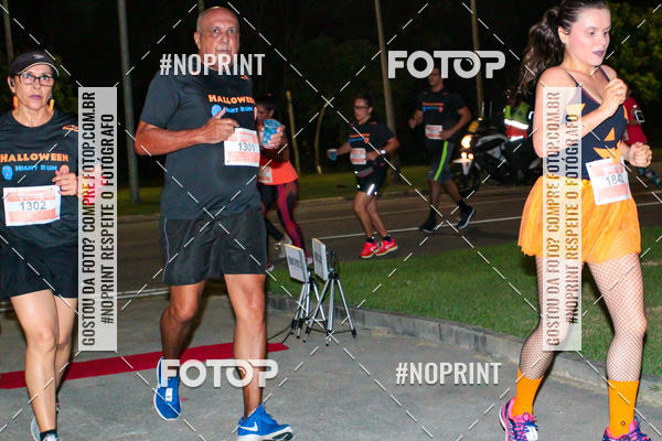 Buy your photos of the eventHalloween Run on Fotop
