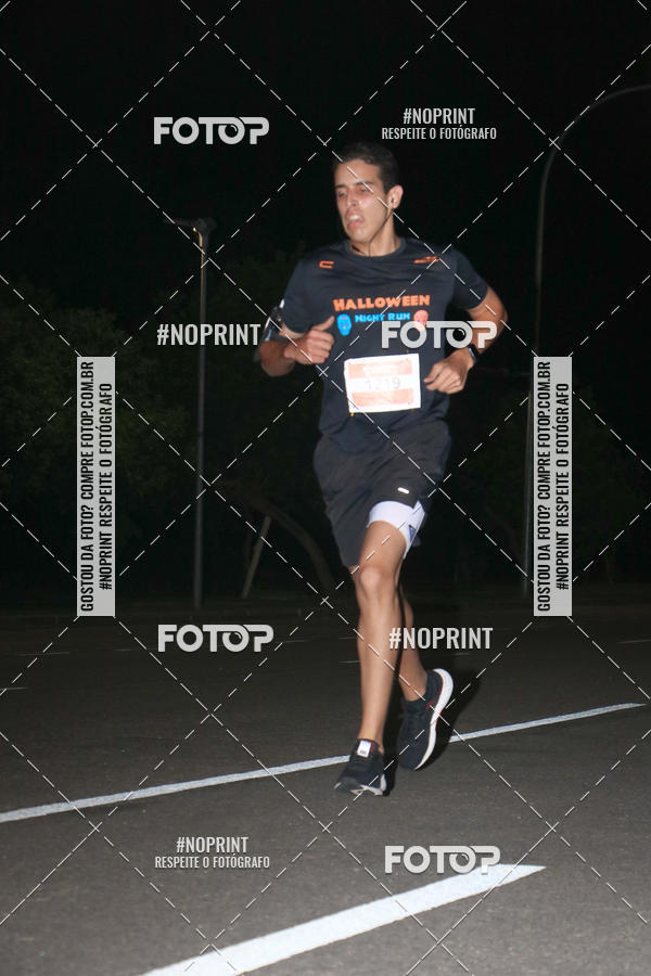 Buy your photos of the eventHalloween Run on Fotop