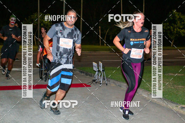 Buy your photos of the eventHalloween Run on Fotop