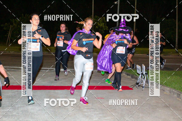 Buy your photos of the eventHalloween Run on Fotop