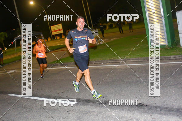 Buy your photos of the eventHalloween Run on Fotop