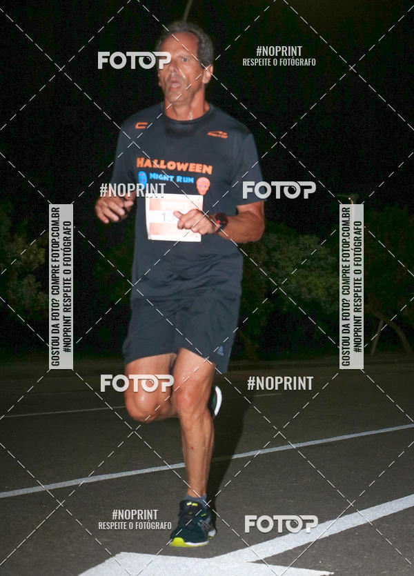 Buy your photos of the eventHalloween Run on Fotop