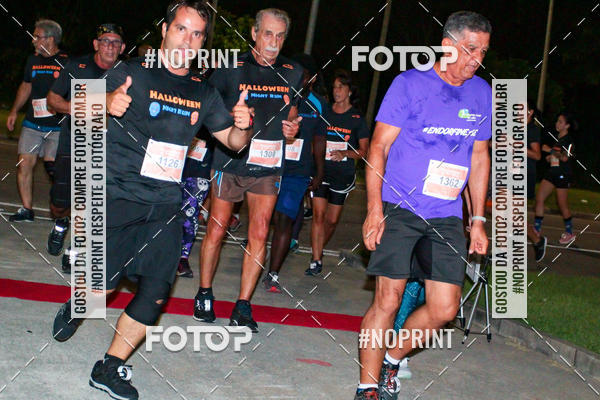 Buy your photos of the eventHalloween Run on Fotop