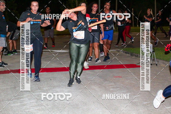 Buy your photos of the eventHalloween Run on Fotop