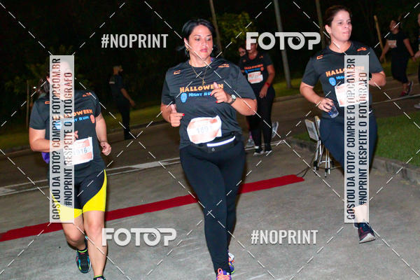 Buy your photos of the eventHalloween Run on Fotop
