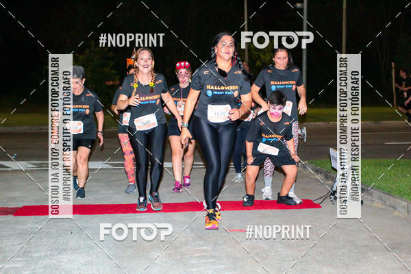 Buy your photos of the eventHalloween Run on Fotop