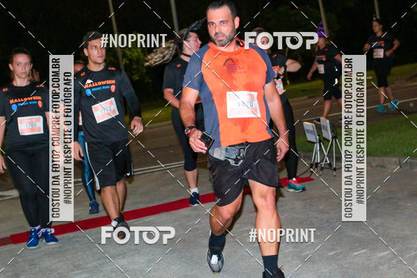 Buy your photos of the eventHalloween Run on Fotop