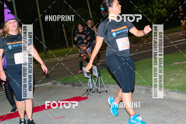 Buy your photos of the eventHalloween Run on Fotop