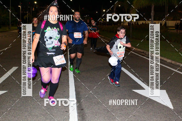 Buy your photos of the eventHalloween Run on Fotop