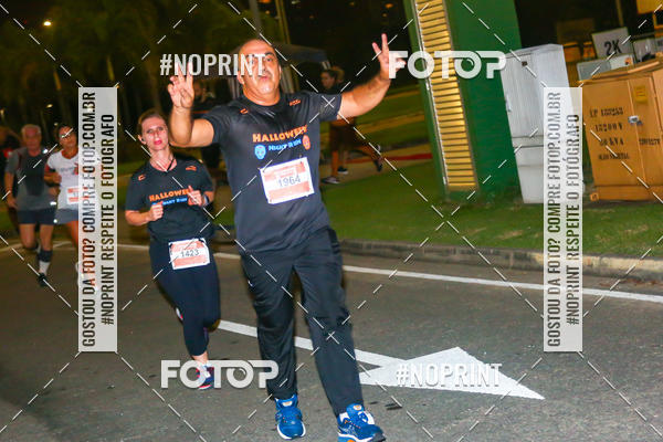 Buy your photos of the eventHalloween Run on Fotop