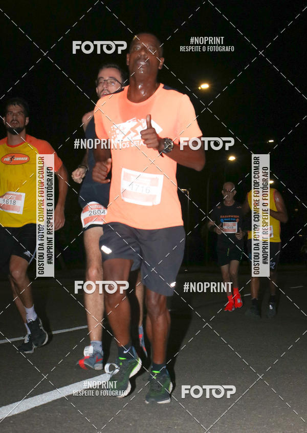 Buy your photos of the eventHalloween Run on Fotop