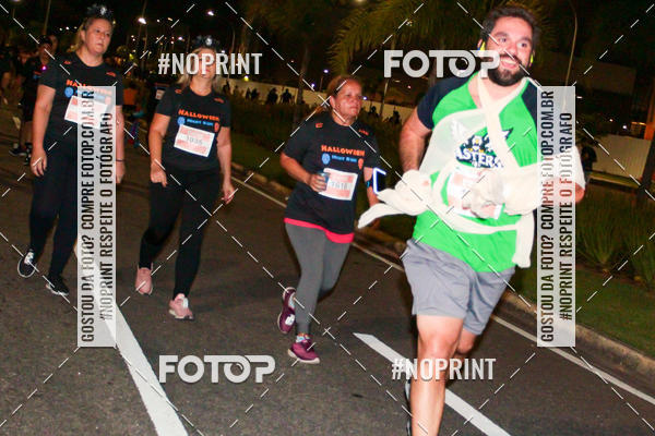 Buy your photos of the eventHalloween Run on Fotop