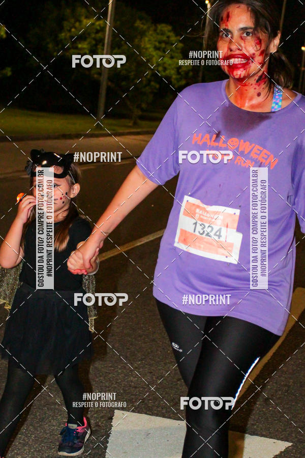 Buy your photos of the eventHalloween Run on Fotop