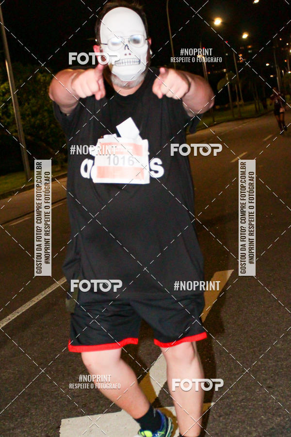 Buy your photos of the eventHalloween Run on Fotop