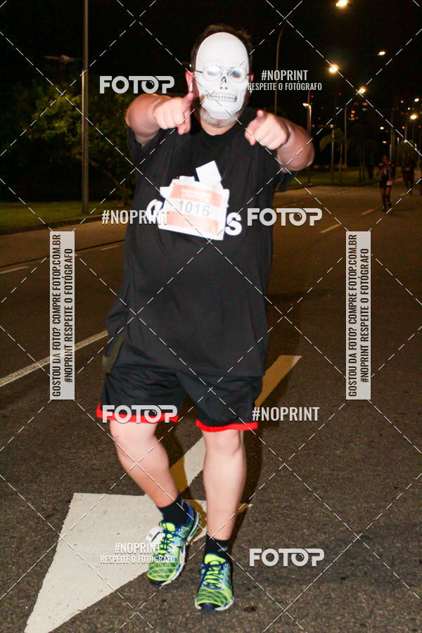 Buy your photos of the eventHalloween Run on Fotop