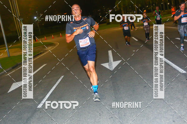 Buy your photos of the eventHalloween Run on Fotop