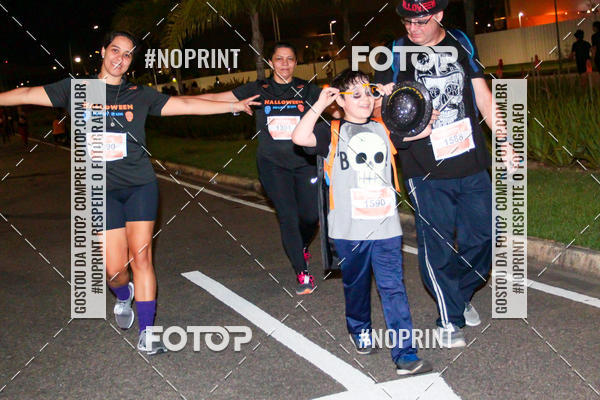 Buy your photos of the eventHalloween Run on Fotop