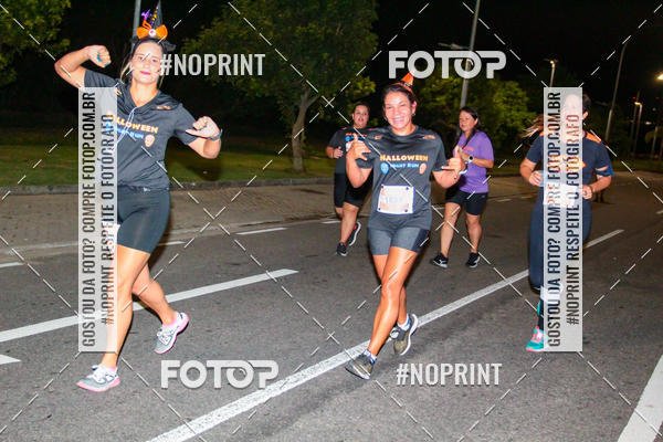 Buy your photos of the eventHalloween Run on Fotop