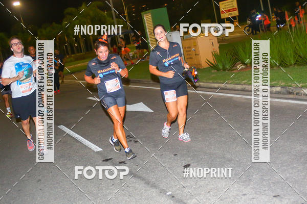 Buy your photos of the eventHalloween Run on Fotop
