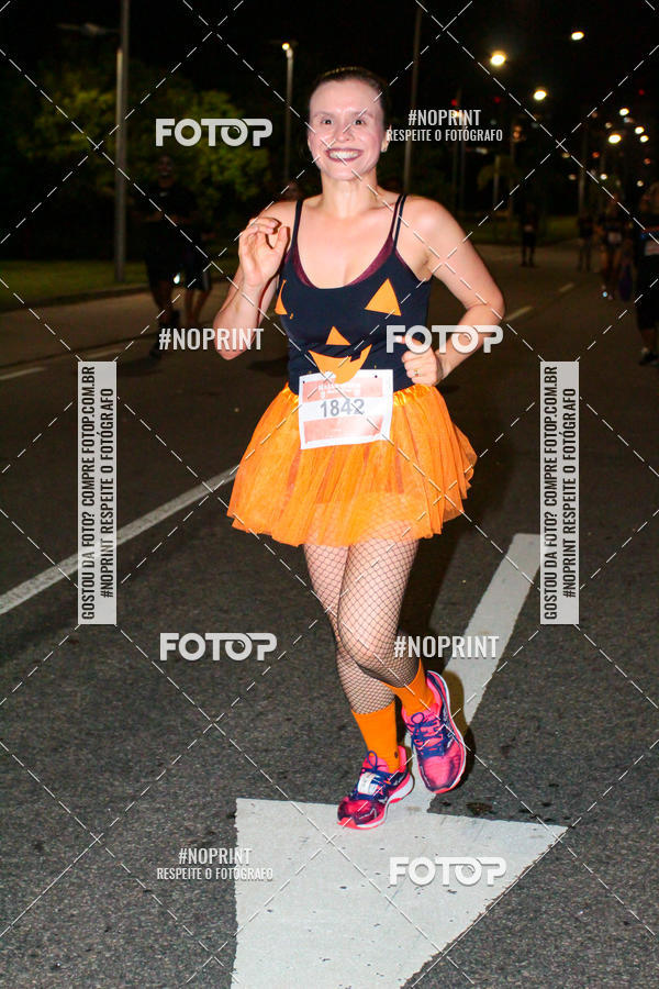 Buy your photos of the eventHalloween Run on Fotop