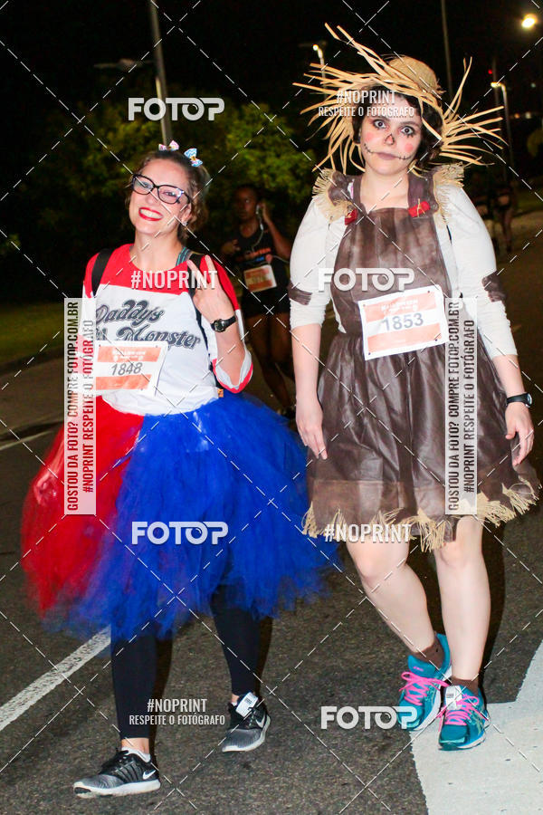 Buy your photos of the eventHalloween Run on Fotop