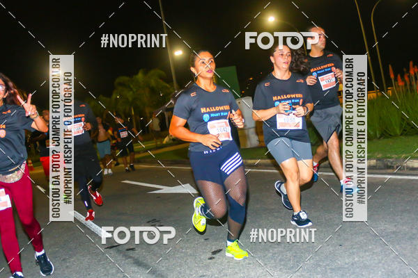 Buy your photos of the eventHalloween Run on Fotop