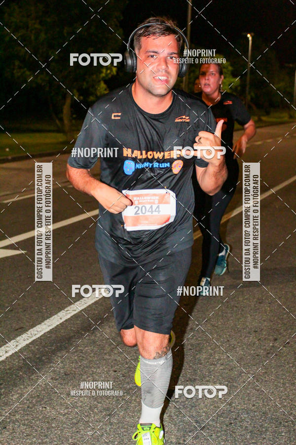 Buy your photos of the eventHalloween Run on Fotop