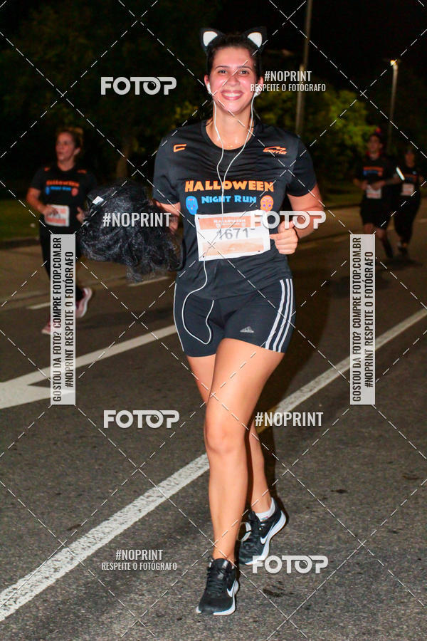 Buy your photos of the eventHalloween Run on Fotop