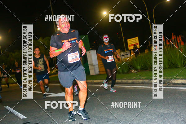 Buy your photos of the eventHalloween Run on Fotop