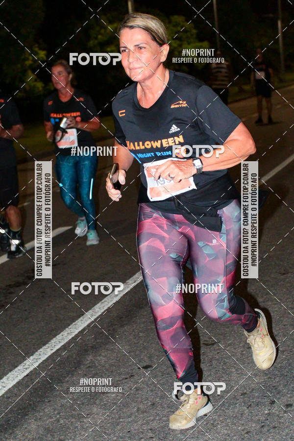 Buy your photos of the eventHalloween Run on Fotop