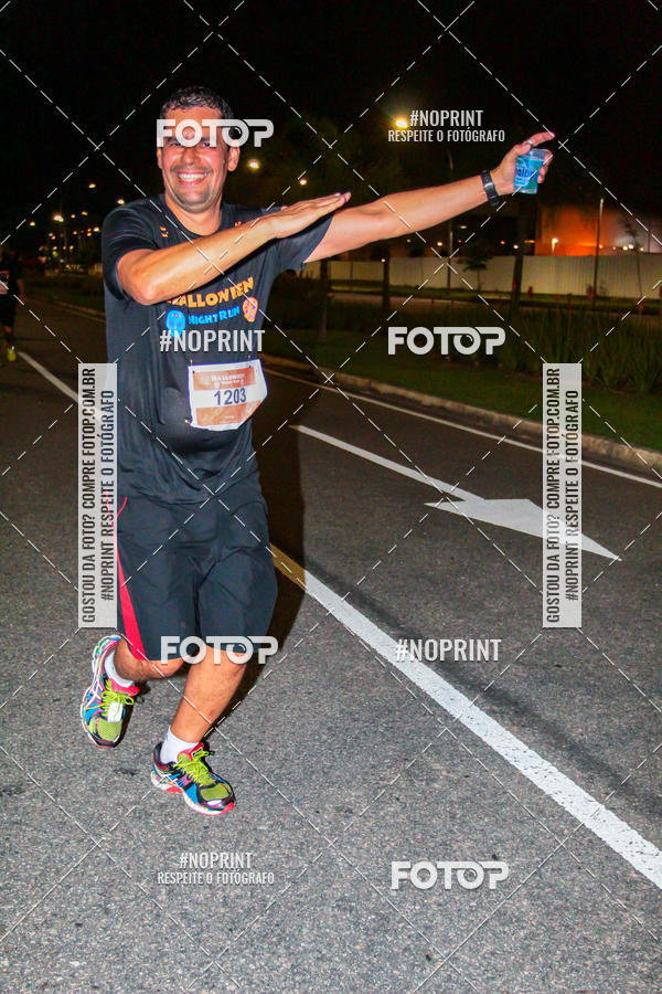 Buy your photos of the eventHalloween Run on Fotop