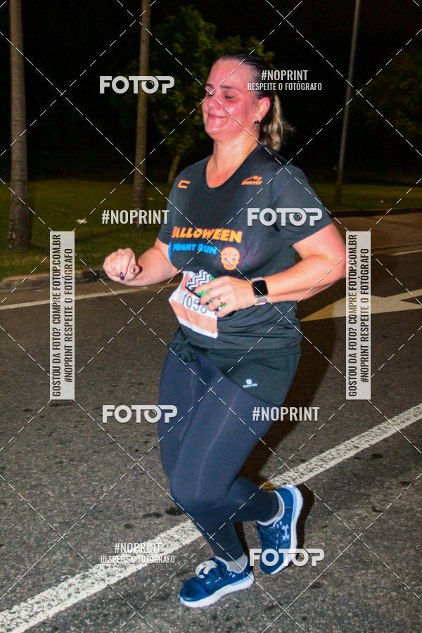 Buy your photos of the eventHalloween Run on Fotop