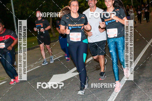 Buy your photos of the eventHalloween Run on Fotop