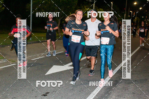 Buy your photos of the eventHalloween Run on Fotop