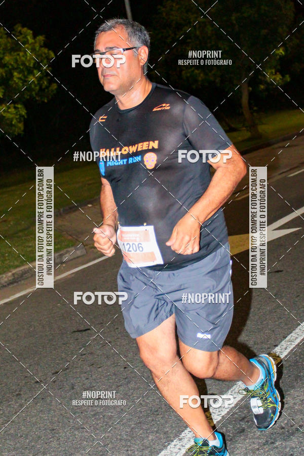 Buy your photos of the eventHalloween Run on Fotop