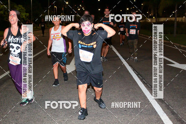 Buy your photos of the eventHalloween Run on Fotop
