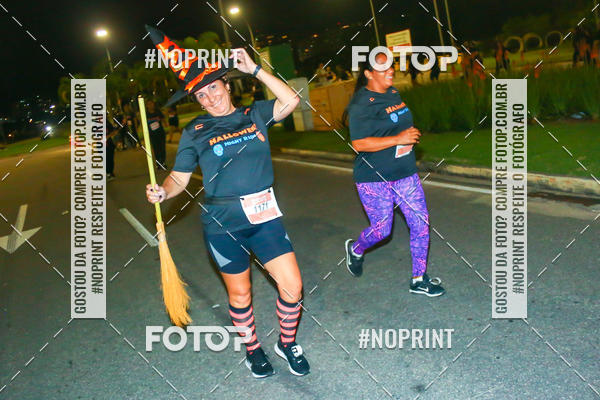Buy your photos of the eventHalloween Run on Fotop