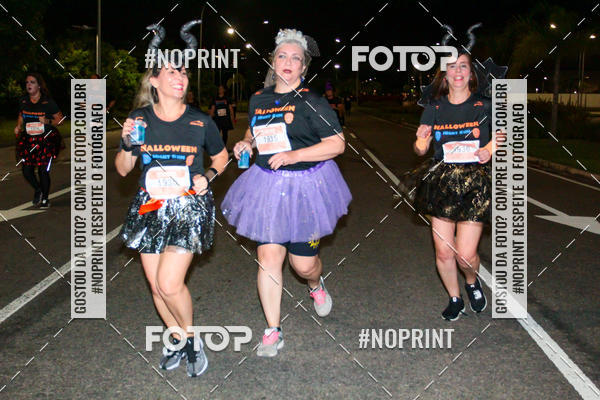 Buy your photos of the eventHalloween Run on Fotop