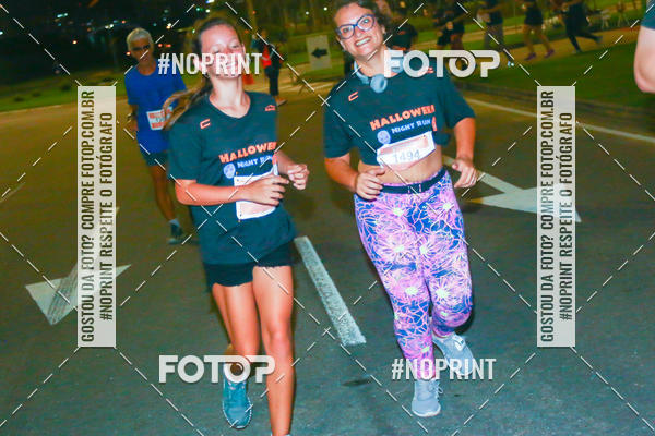 Buy your photos of the eventHalloween Run on Fotop
