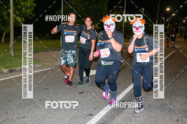 Buy your photos of the eventHalloween Run on Fotop