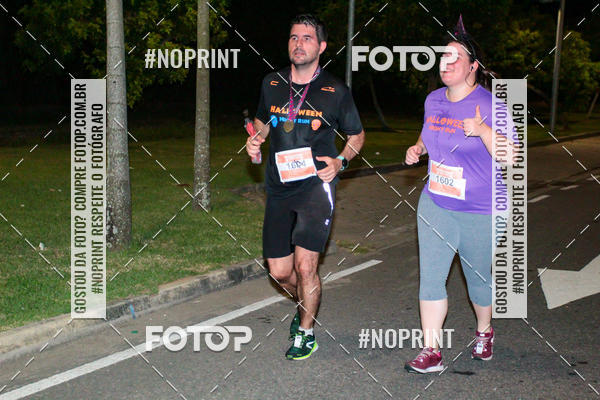Buy your photos of the eventHalloween Run on Fotop