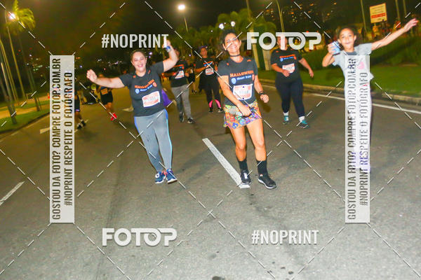 Buy your photos of the eventHalloween Run on Fotop