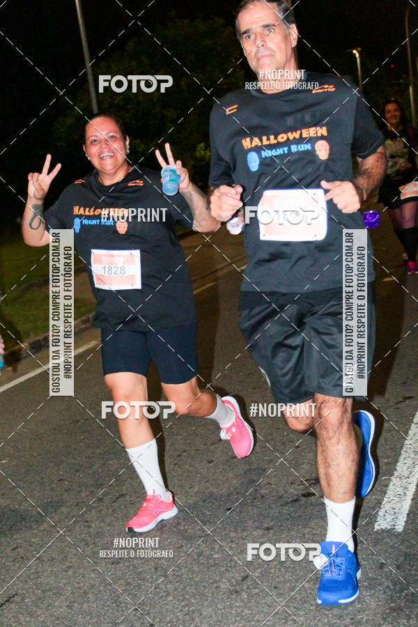 Buy your photos of the eventHalloween Run on Fotop